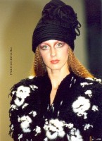 Коллекция Лидии Соселии сезона осень-зима 2004/2005, представленная на Russian Fashion Week