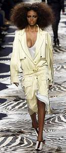 Парчовый тренчкот от YSL