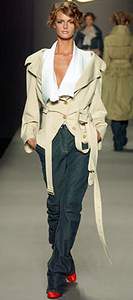 Объемный жакет от Viktor & Rolf