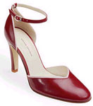 Закругленный носочек медленно, но уверенно отвоевал первенство у засидевшихся носов-лыж.